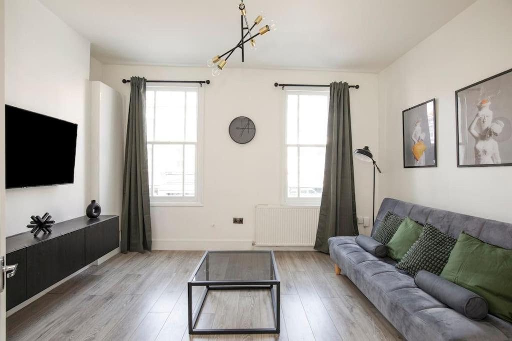 Spacious Serenity In The Heart Of Central Лондон Екстер'єр фото